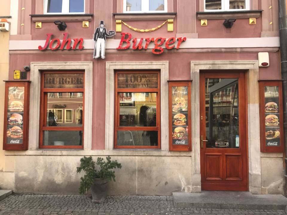 29790313_10160306555115038_7532732995079196925_n