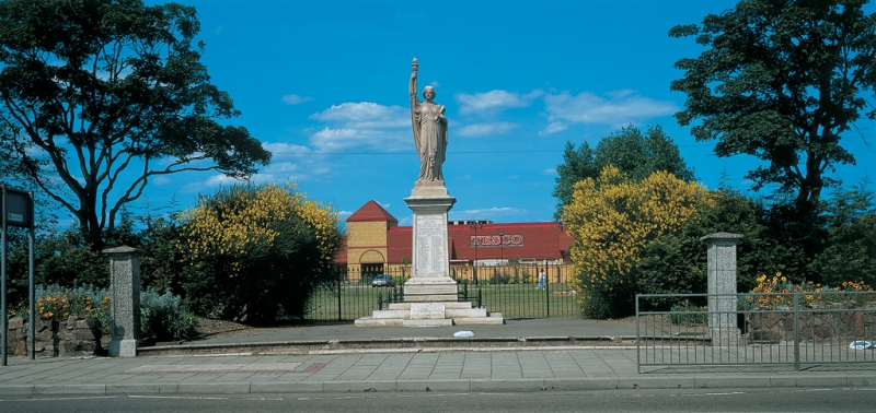 Chris_Harrison_large_18_23_32_10-03-12